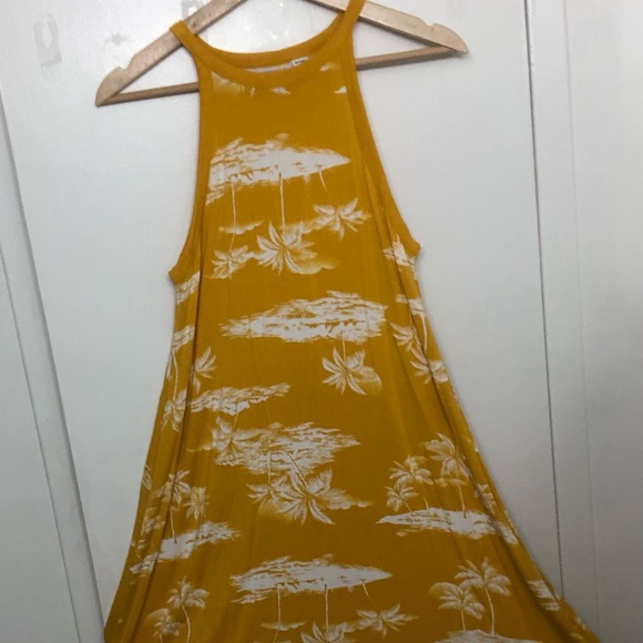 Old Navy, yellow palm tree dress - Picture 4 of 9